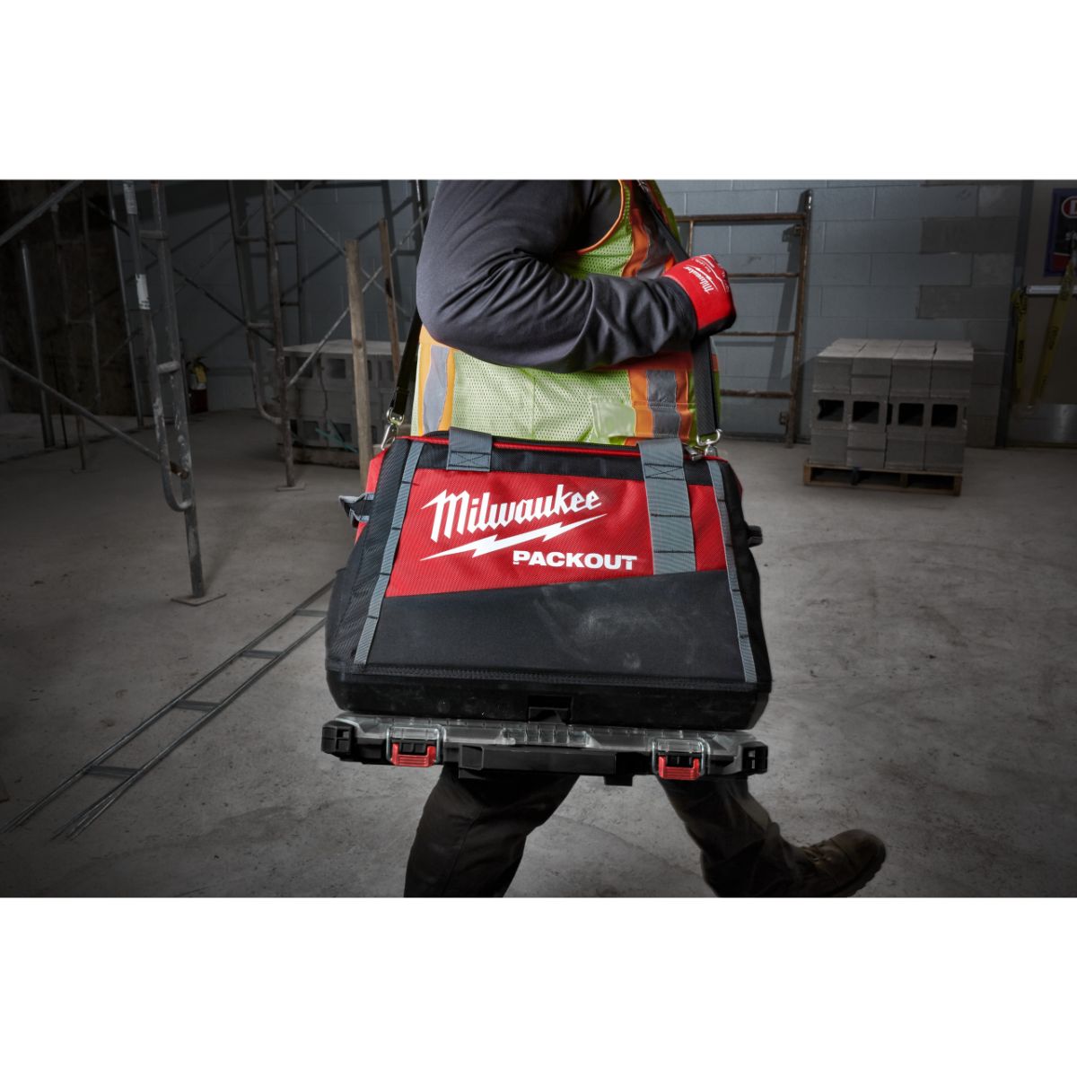 Milwaukee PACKOUT Promo-Set 3-teilig mit Trolley Koffer, Transportbox & Organiser Slim