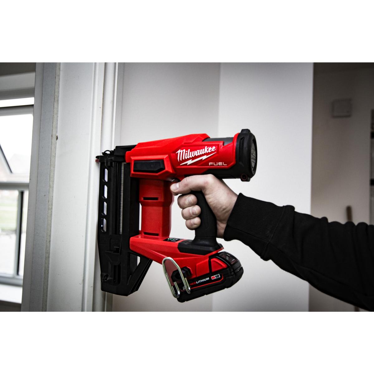 Milwaukee M18 Akku-Stiftnagler M18FN16GS-0X