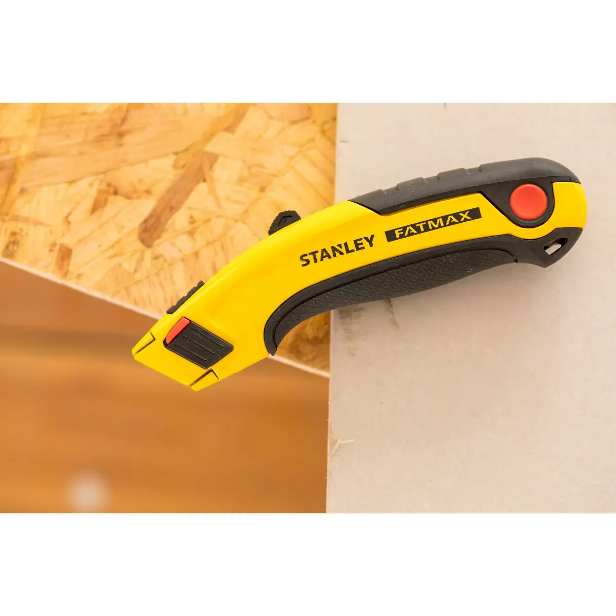 STANLEY FATMAX Universalmesser mit einziehbarer Klinge