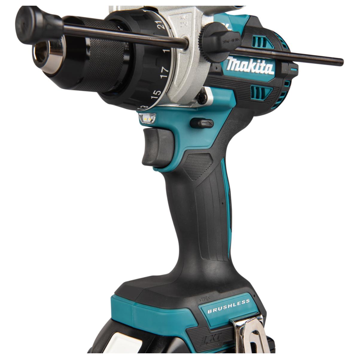 Makita Akku-Schlagbohrschrauber 18V, max 141 Nm, 0-2.100 min(-1)