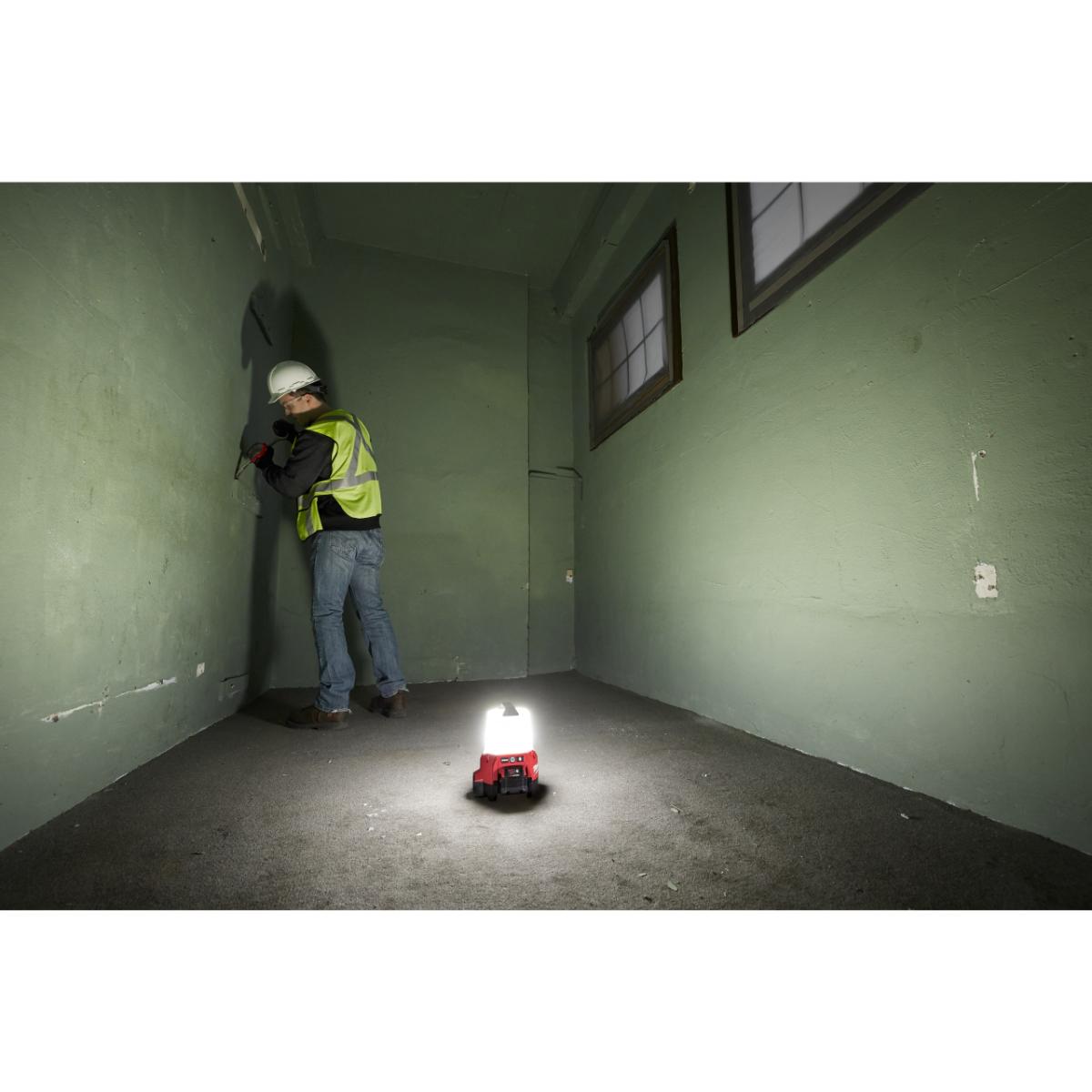 Milwaukee M18™ Akku-Bauleuchte M18 TAL-0