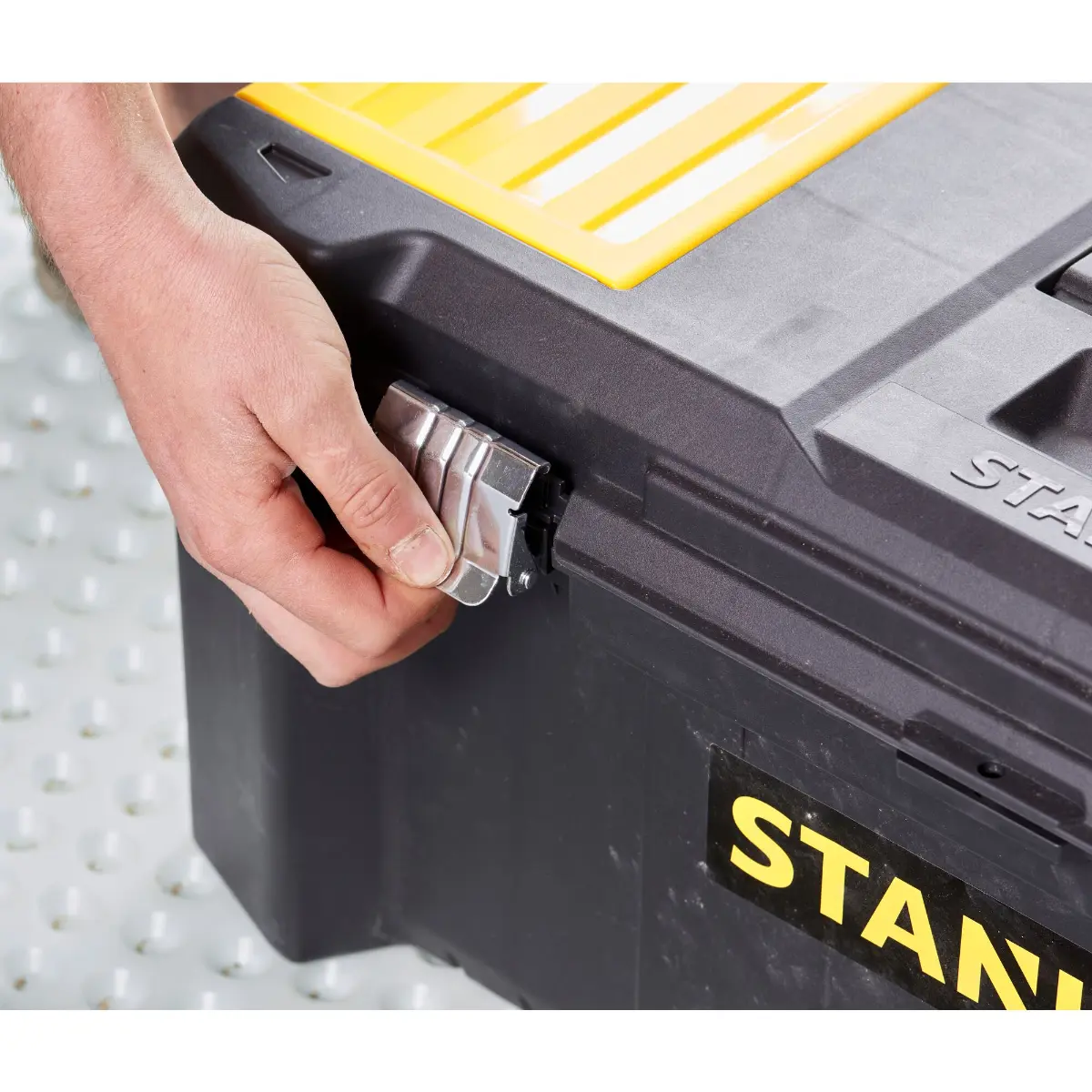 STANLEY Kunststoffbox Essential 26 Zoll