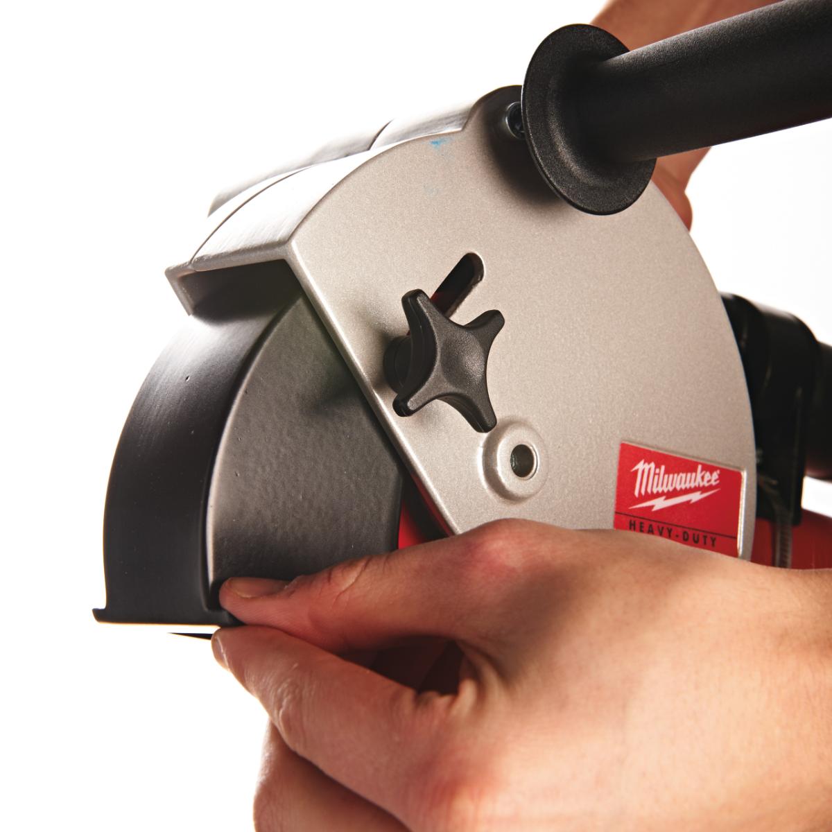 Milwaukee Mauernutfräse WCE30