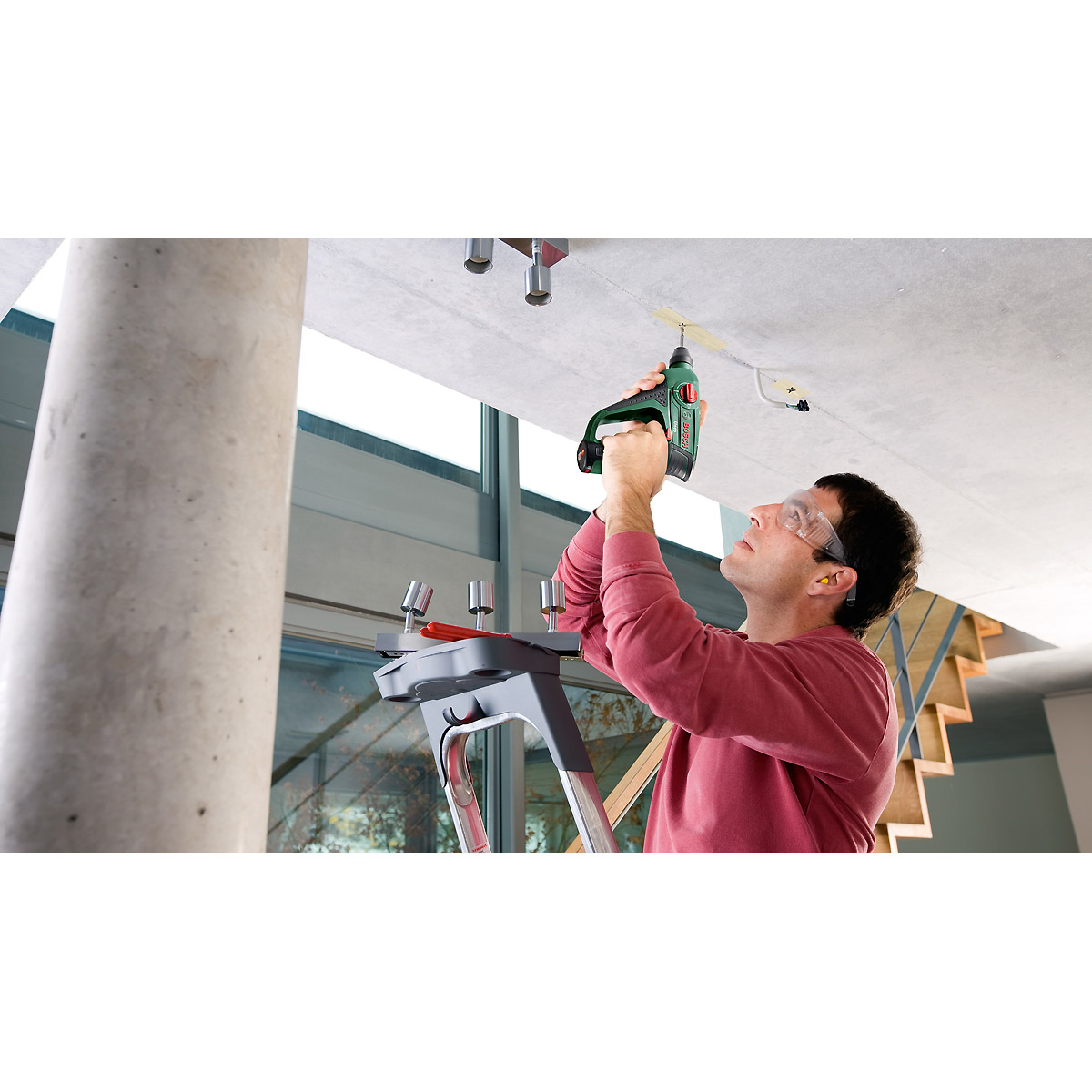 Bosch Akku-Bohrhammer Uneo
