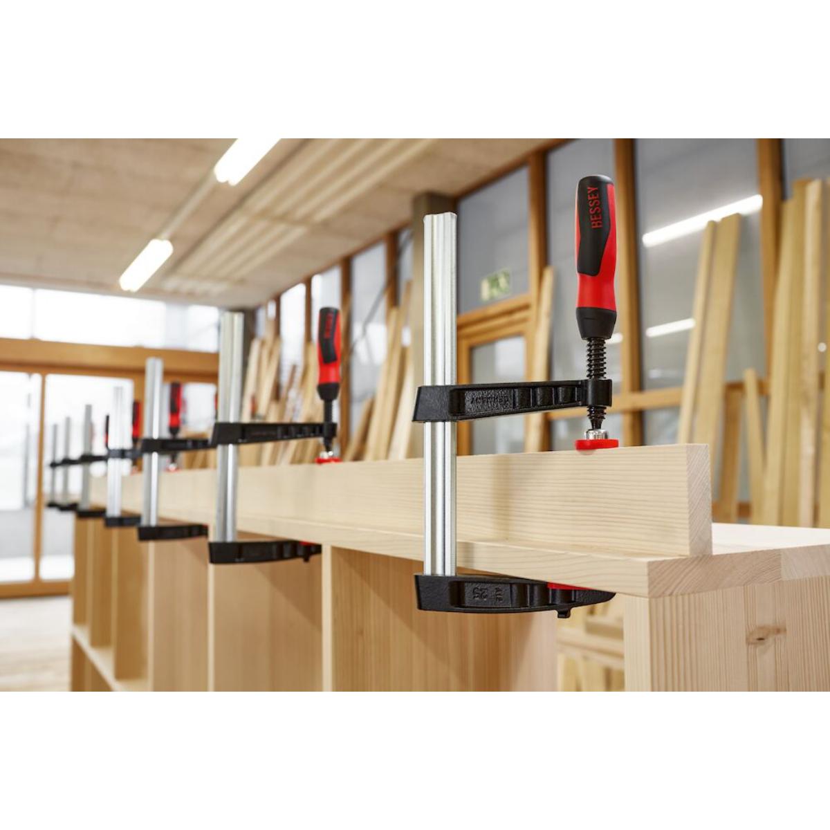 BESSEY Original Temperguss-Schraubzwinge TG mit 2-Komponenten-Kunststoffgriff