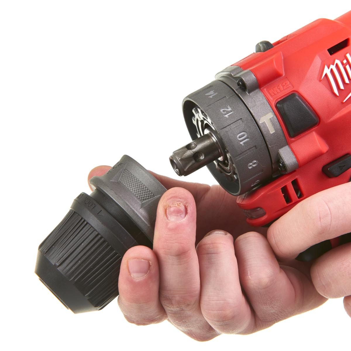 Milwaukee FUEL Akku-Kompakt-Schlagbohrschrauber mit Schnellwechselbohrfutter M12 FPDX-202X