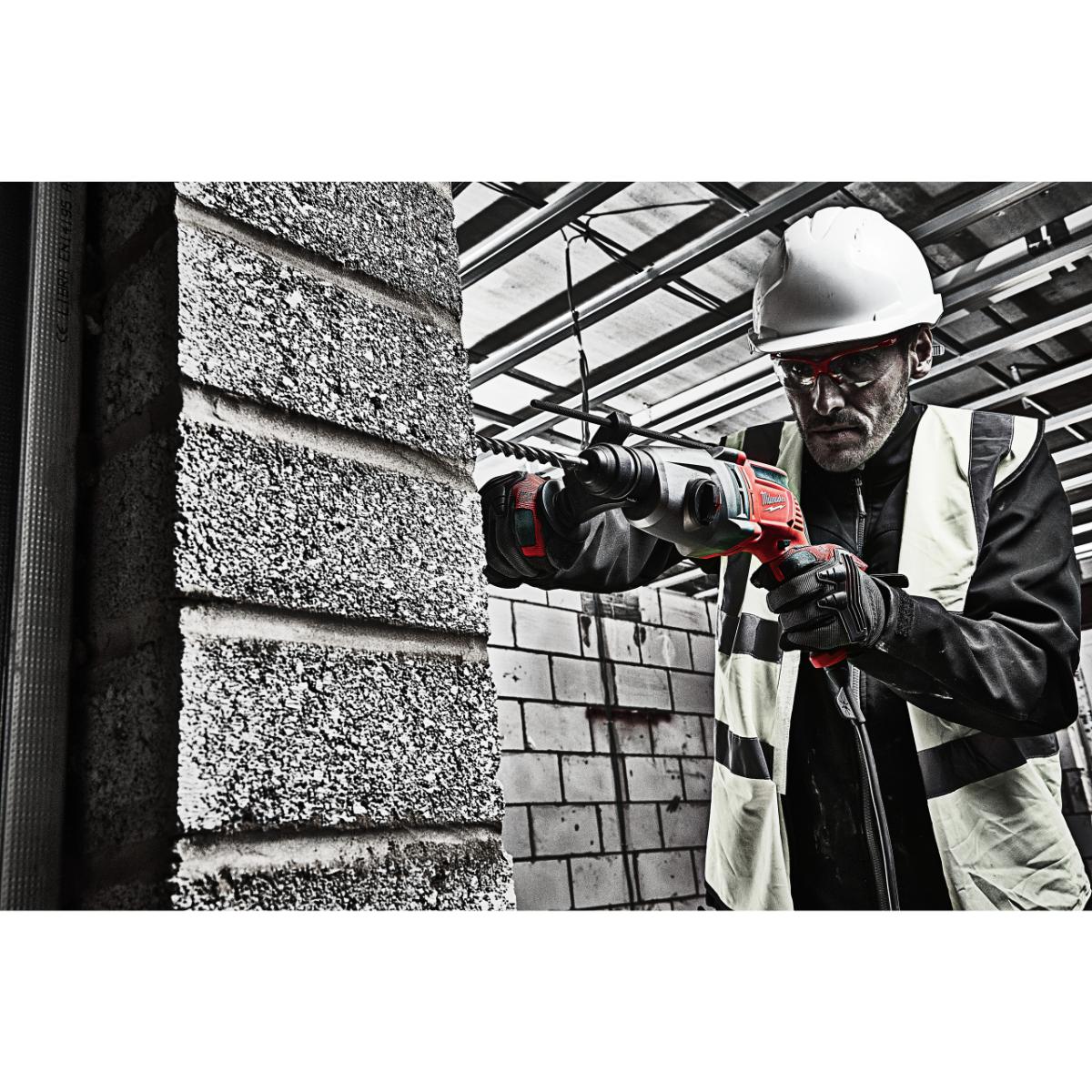 Milwaukee Bohrhammer PFH26T