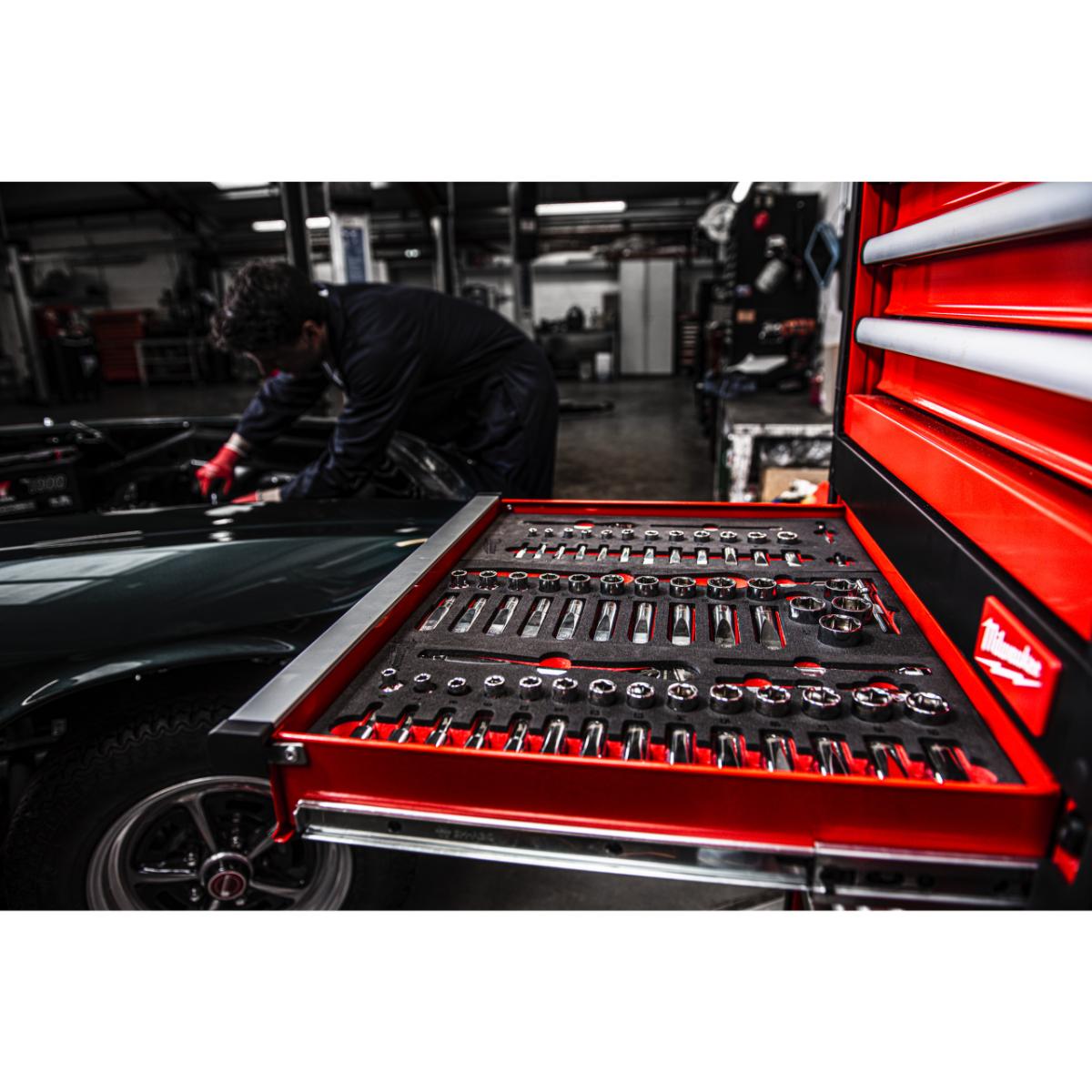 Milwaukee - 3/8\ Ratschen+Nüsse Einlage 32-tlg." - 4932479825