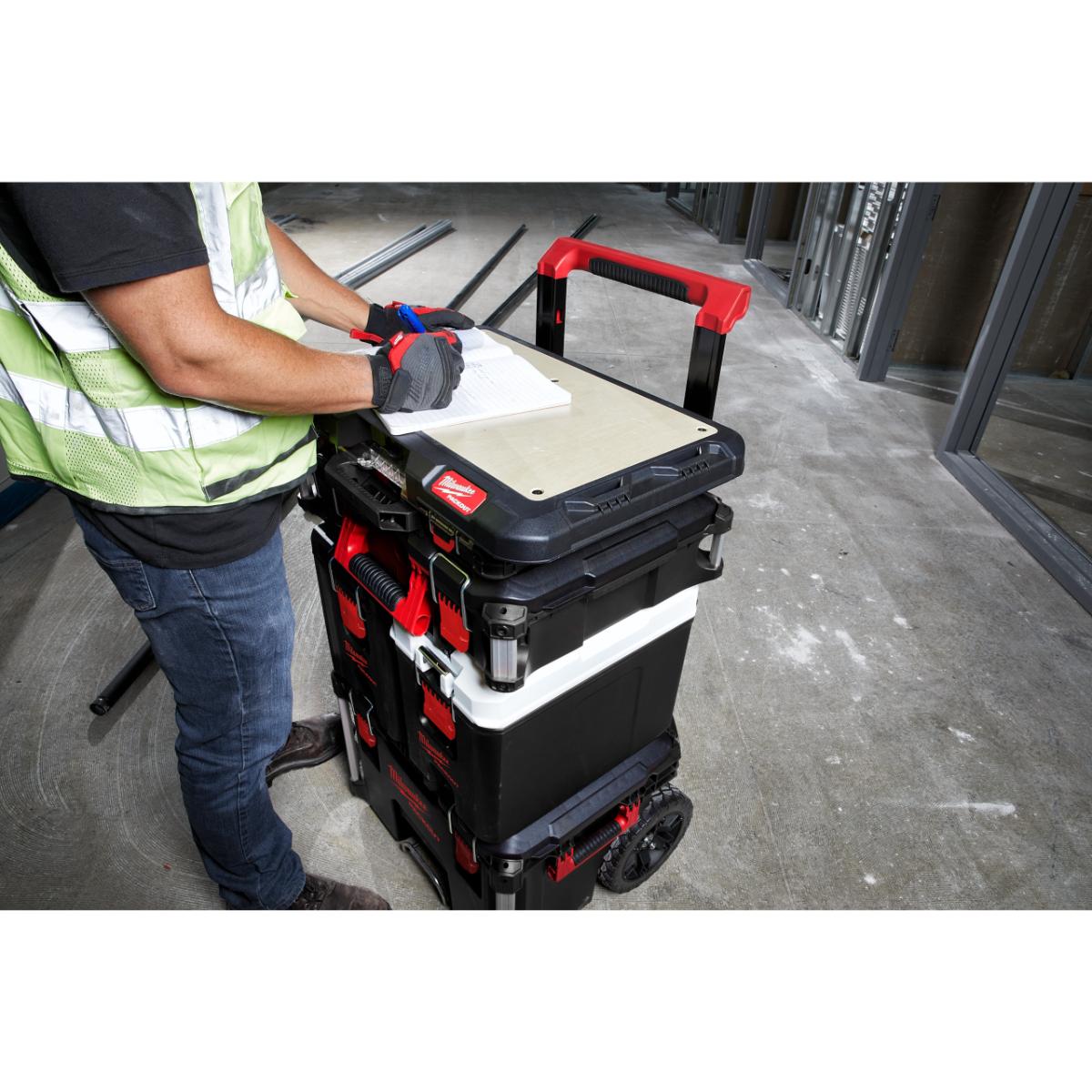 Milwaukee PACKOUT Holz-Arbeitsplatte