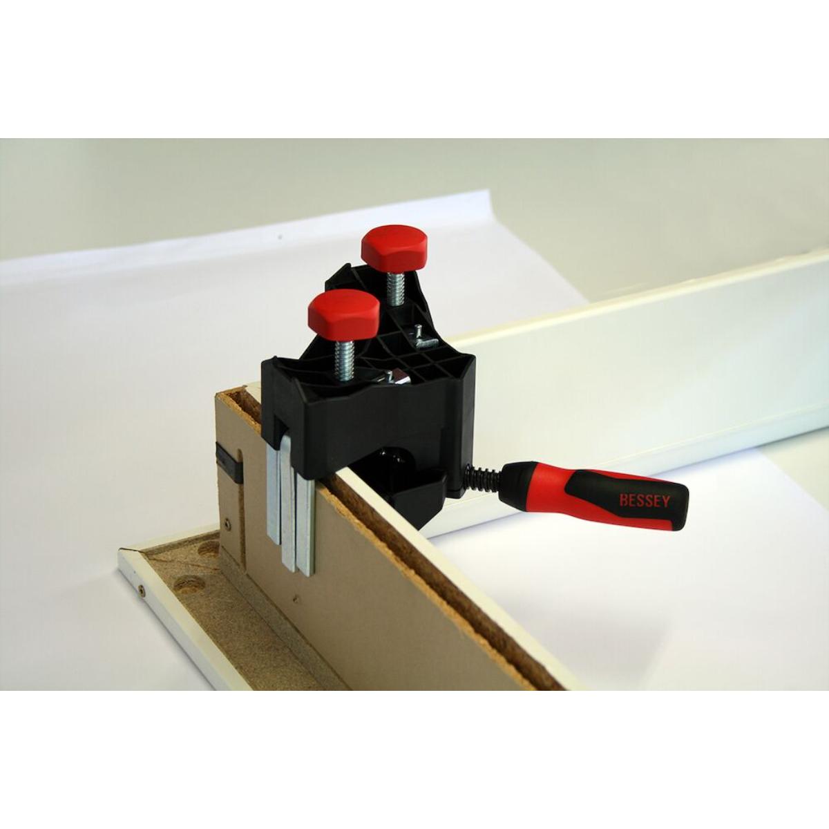 BESSEY Winkel-Türfutter-Richtzwinge WTR
