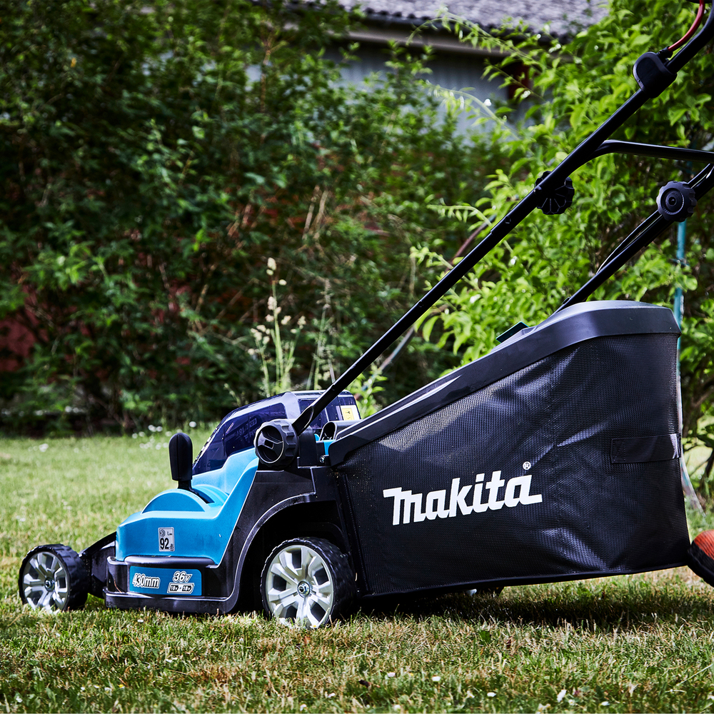 Makita Akku-Rasenmäher LXT 2x18V - 43cm - 50 Liter - DLM432Z