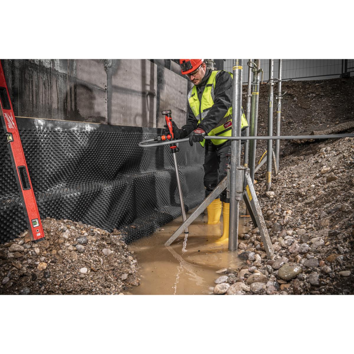Milwaukee Akku-Transferpumpe M12 BSWP-0