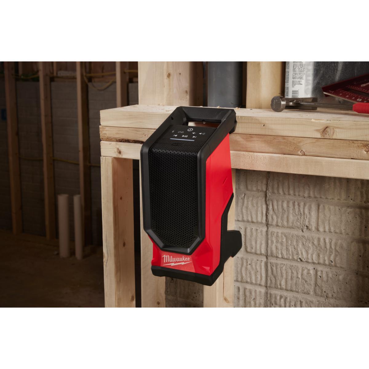 Milwaukee M18 Akku-Baustellenlautsprecher M18SPEJSG2-0