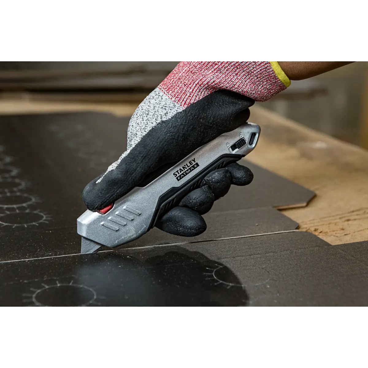 STANLEY FATMAX Sicherheitsmesser mit automatischem Klingenrückzug mit Zangengriff