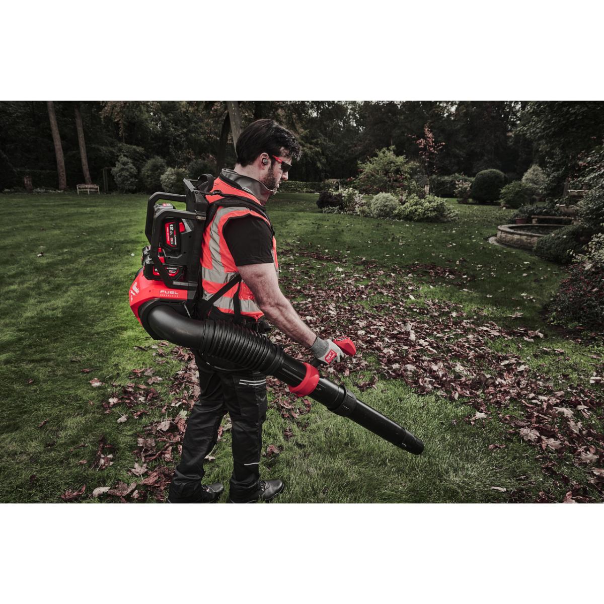 Milwaukee M18 FUEL Akku - Rucksackgebläse, M18F2BPB - 124