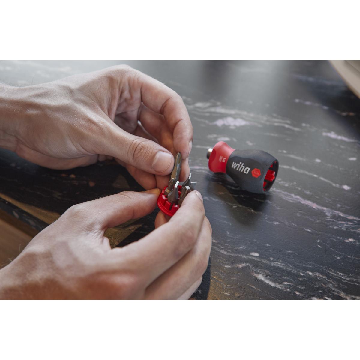Wiha Schraubendreher mit Bit Magazin magnetisch TORX mit 6 Bits, Stubby, 1/4 zoll