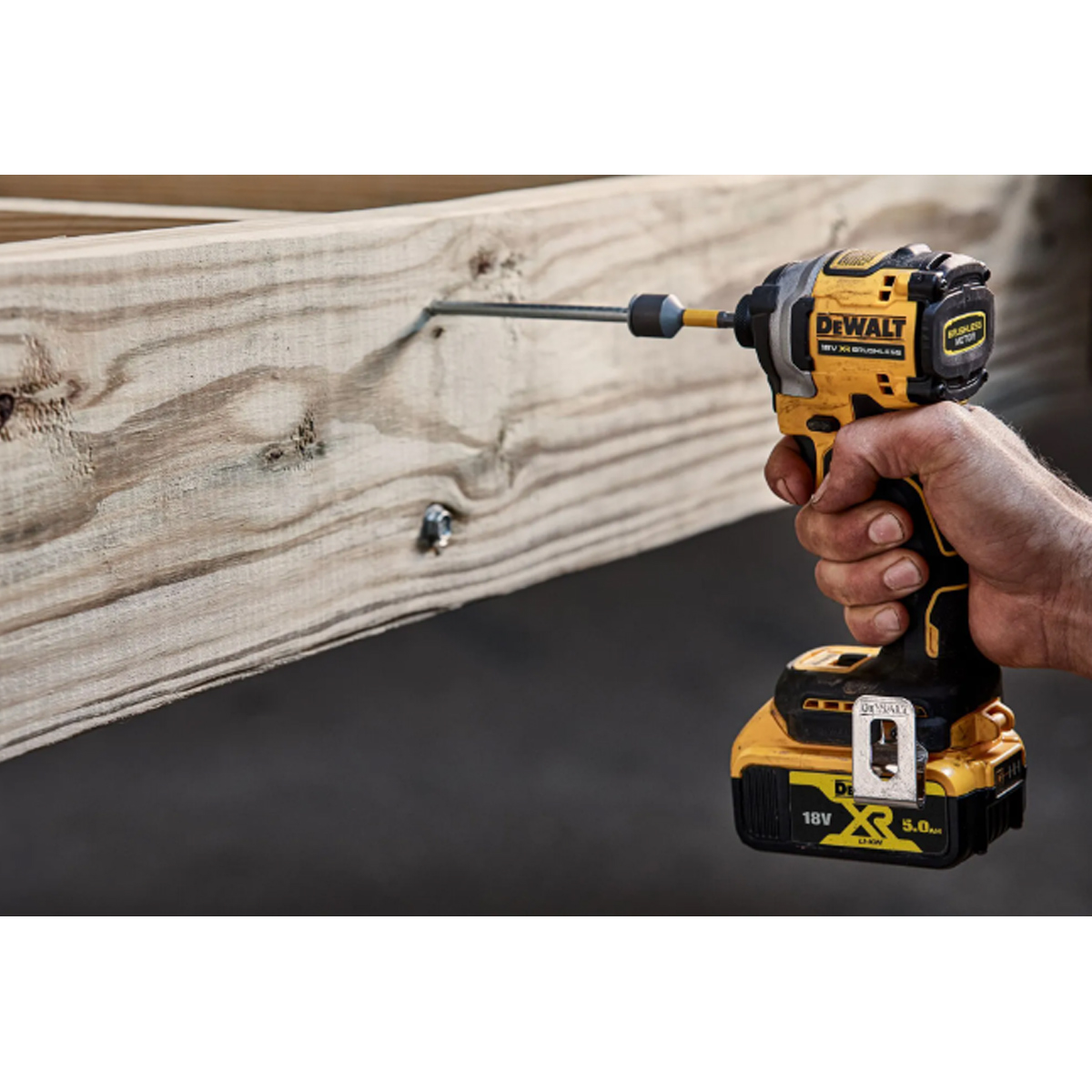 DEWALT Akku-Schlagschrauber DCF850P2T inkl. 2 x 5,0 Ah Akkus + DCB115 + TSTAK II