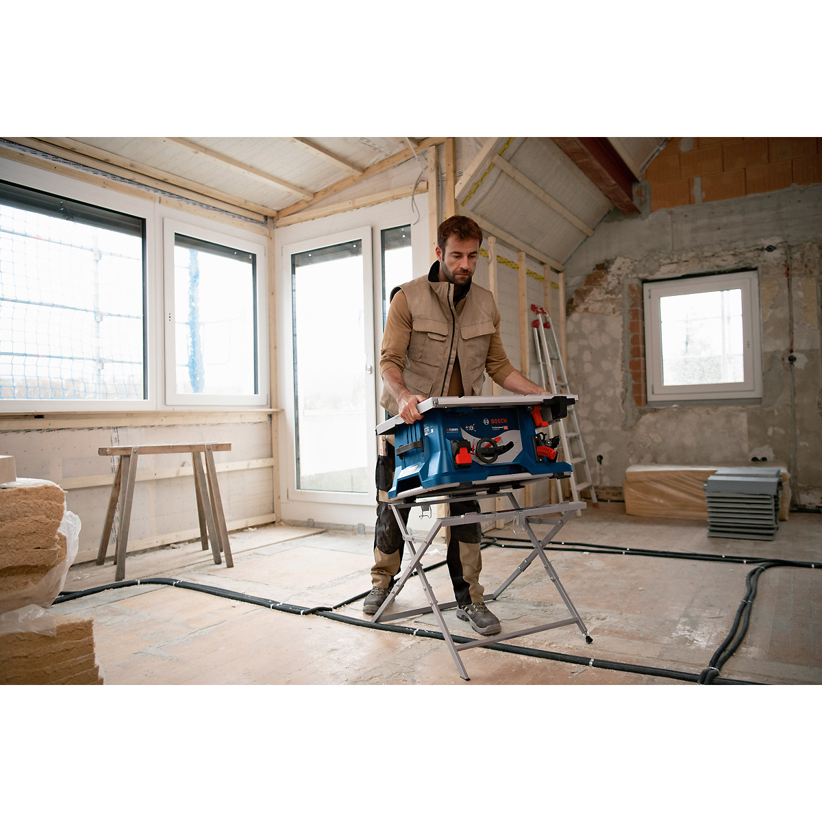 Bosch Akku-Tischkreissäge BITURBO GTS 18V-216