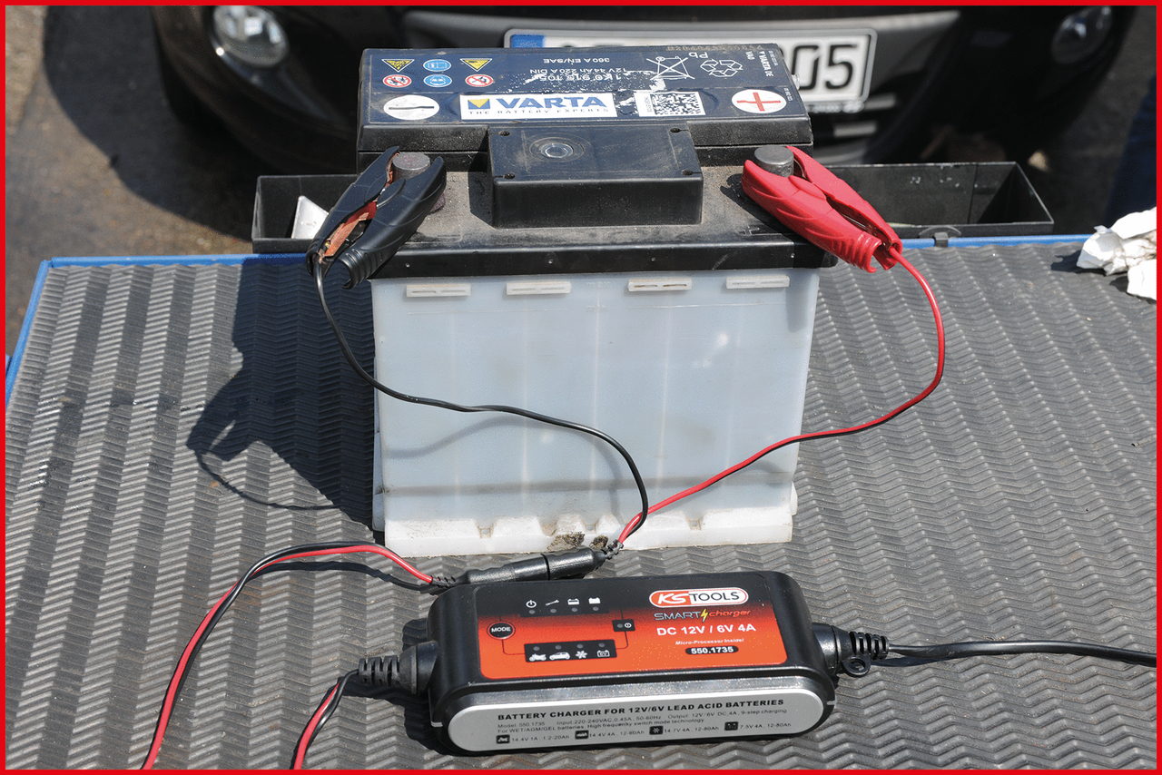 KS Tools 6V + 12V SMARTcharger Hochfrequenz-Batterieladegerät 4A