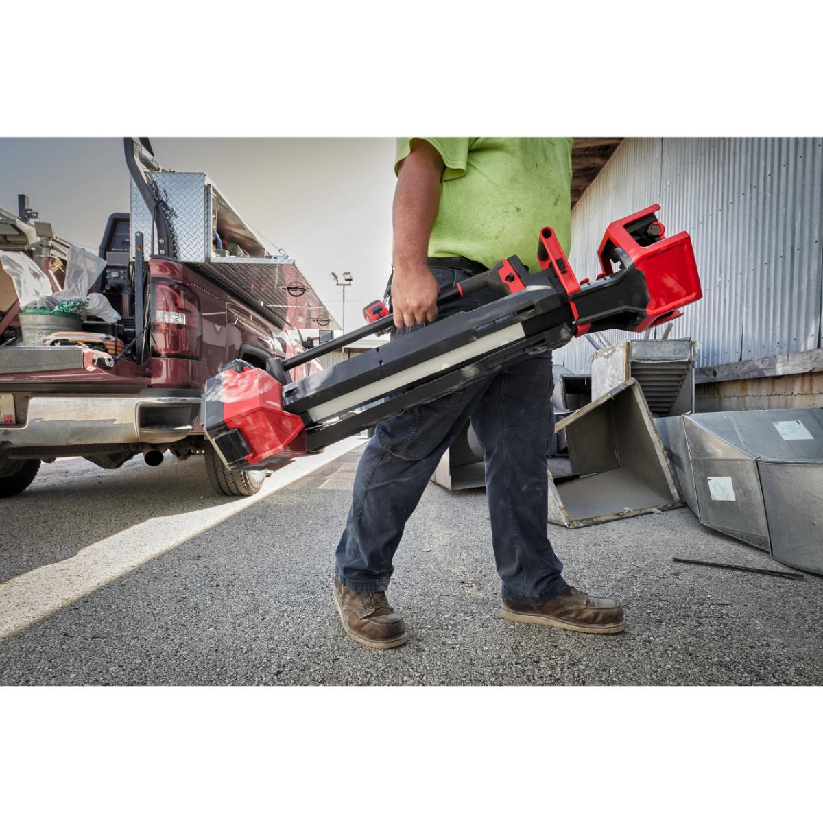 Milwaukee Akku-Leuchte mit Ladefunktion M18 HOSALC-0