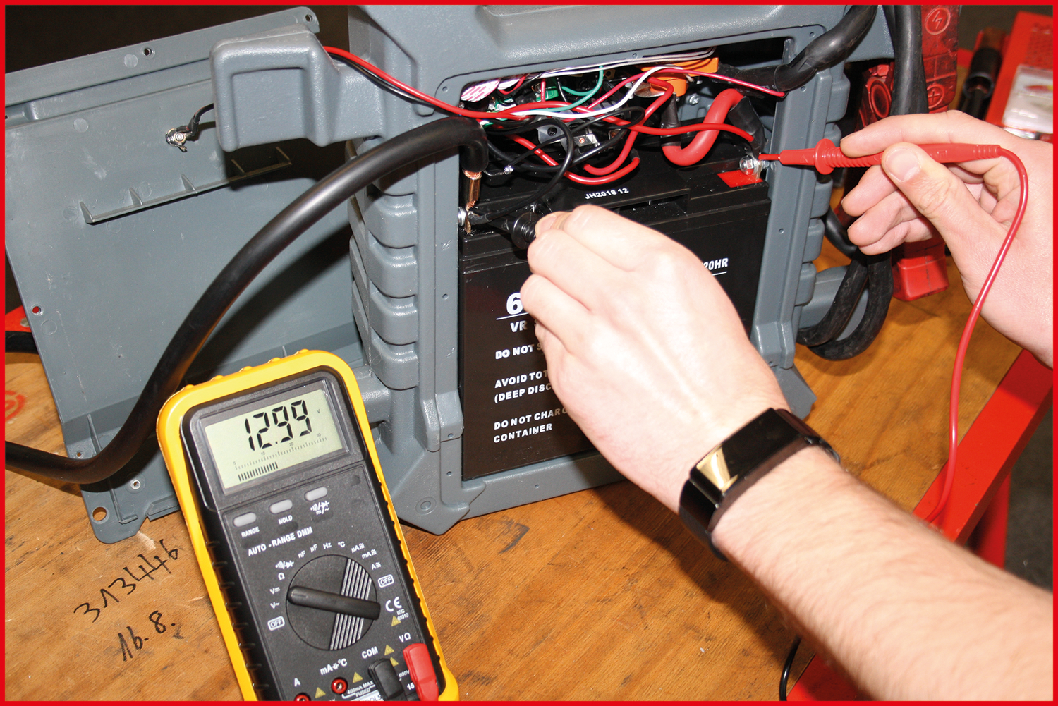 KS Tools Digital Multimeter inkl. Prüfspitzen und Krokodilklemmen
