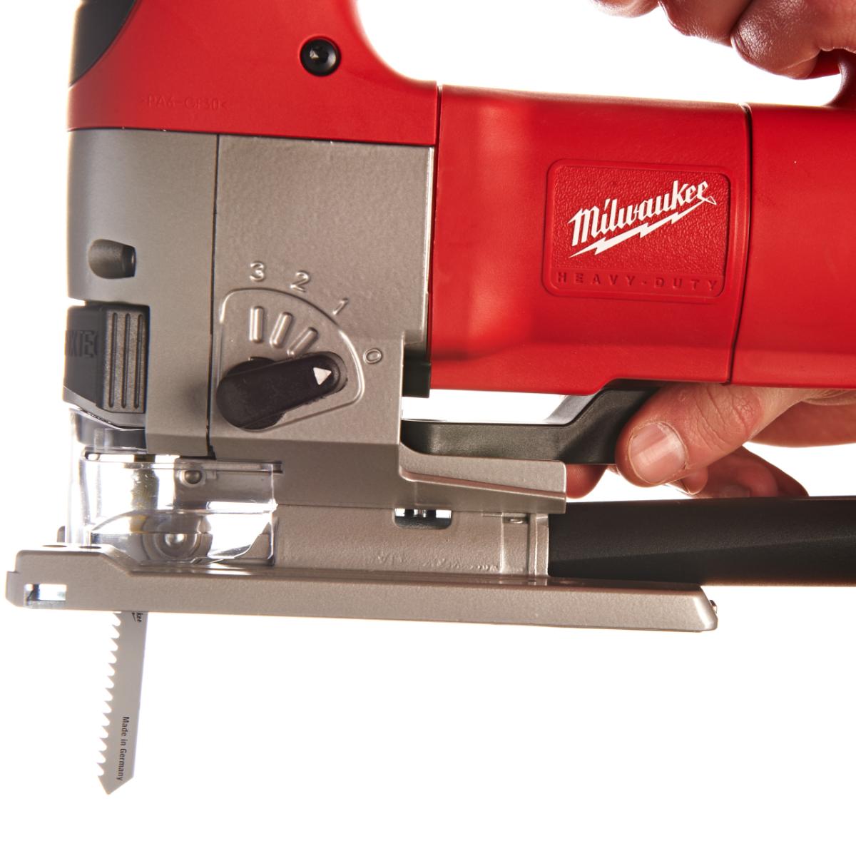Milwaukee Stichsäge JSPE135TX