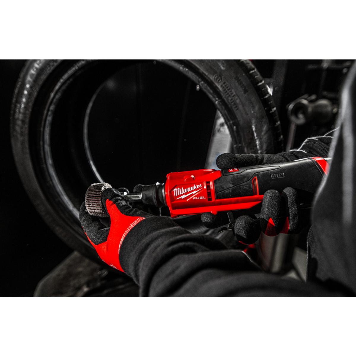 Milwaukee FUEL Akku-Reifenaufraugerät M12 FTB-0