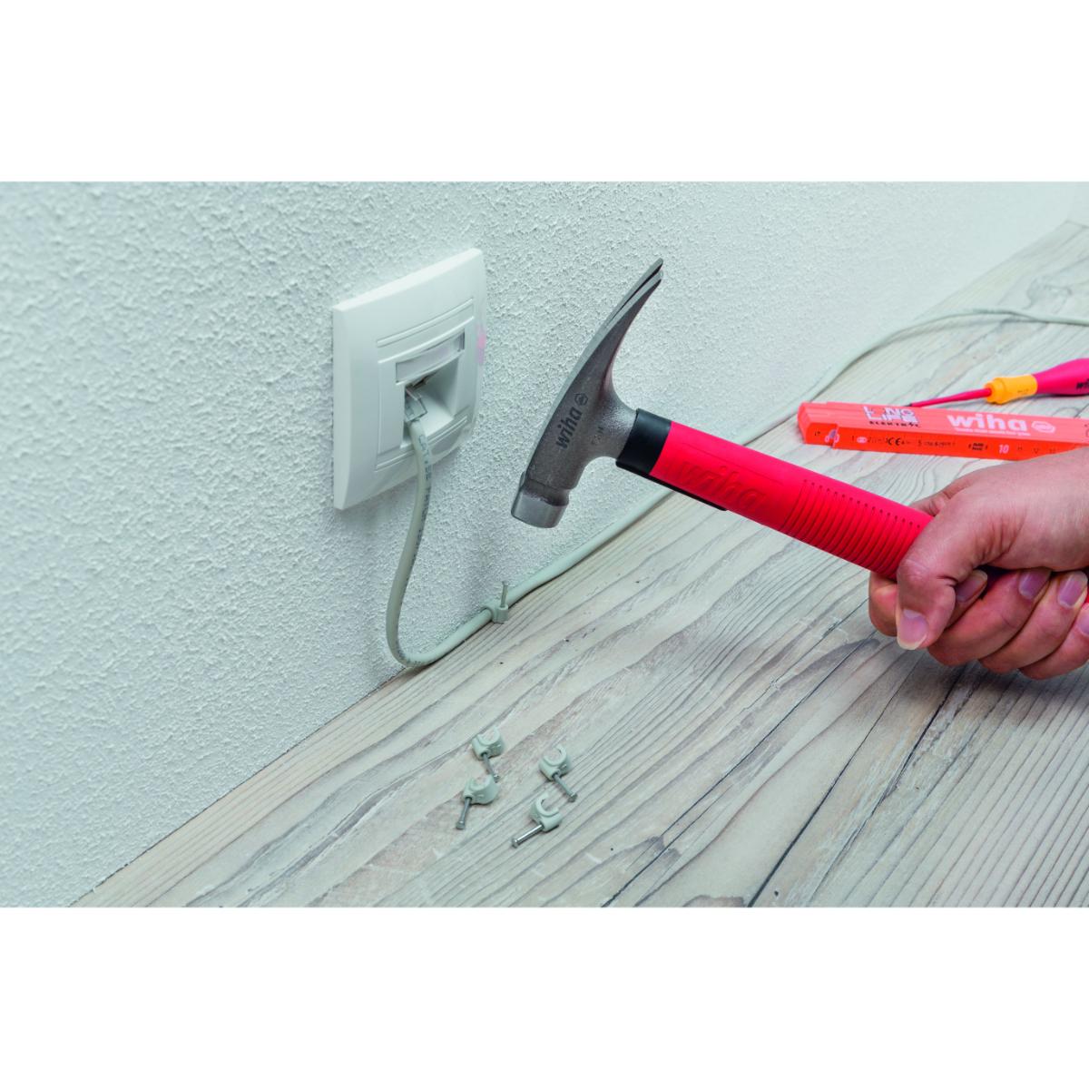 Wiha Elektriker Hammer mit 300 g Hammerkopf