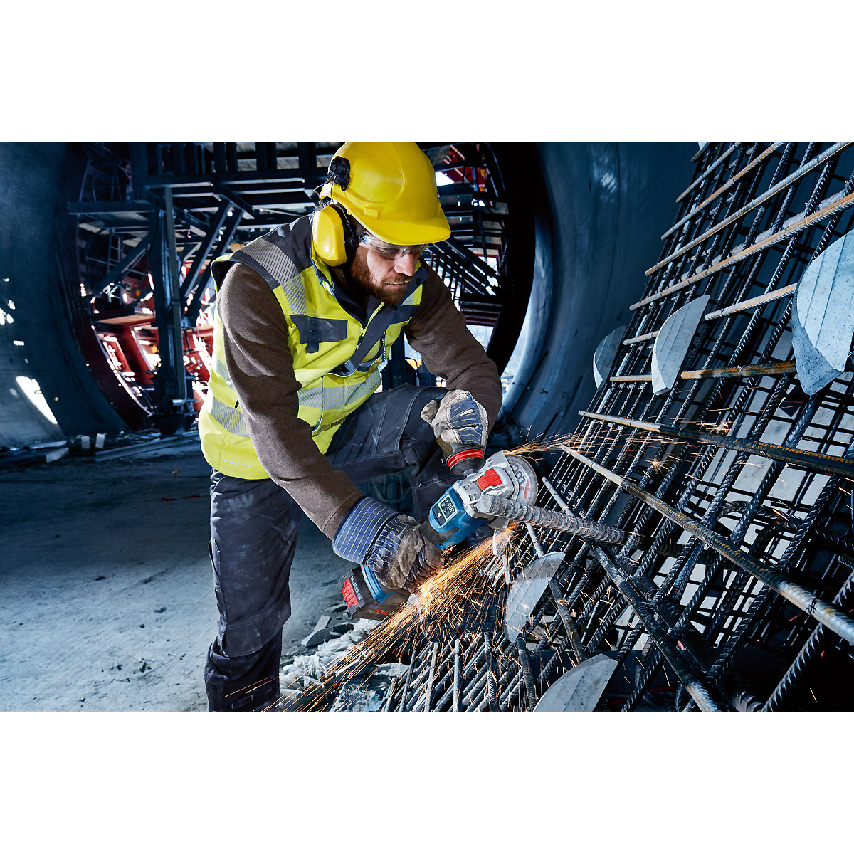 Bosch Akku-Winkelschleifer BITURBO mit X-LOCK GWX 18V-15 SC, Solo Version, L-BOXX
