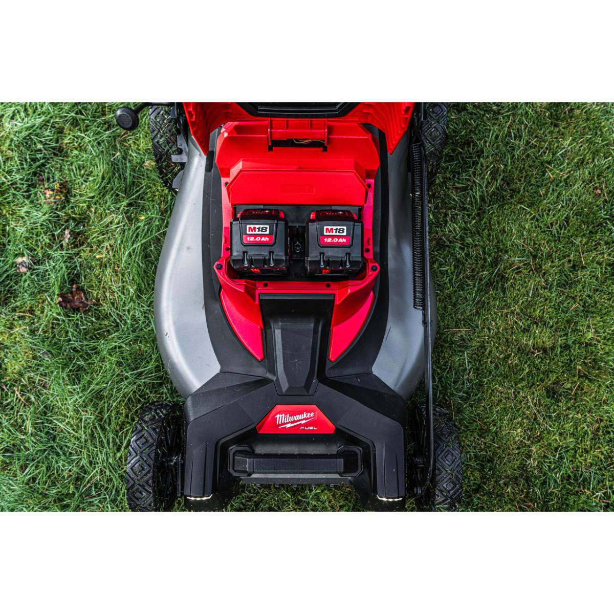 Milwaukee FUEL Akku-Rasenmäher M18 F2LM53-0