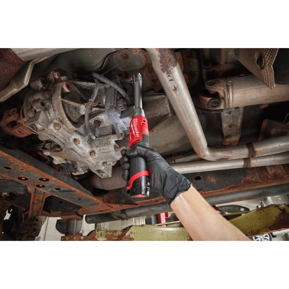 Milwaukee FUEL 3/8 Zoll Akku-Hochgeschwindigkeitsratsche lang M12 FHIR38LR-0
