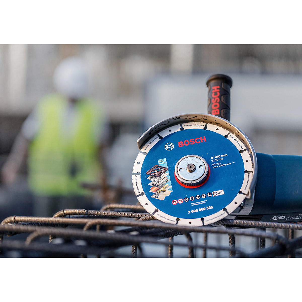 Bosch EXPERT Diamond Metal Wheel Trennscheibe für große Winkelschleifer mit Spannmutter, Durchmesser