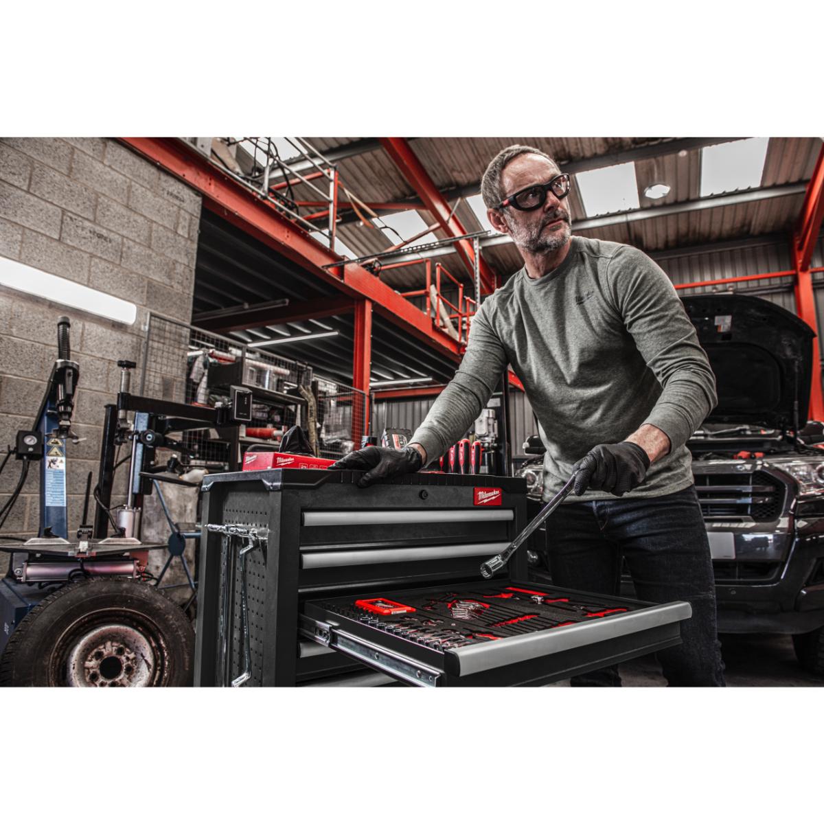 Milwaukee Werkstattwagen 78 cm / 30 zoll , grau TOOLGUARD