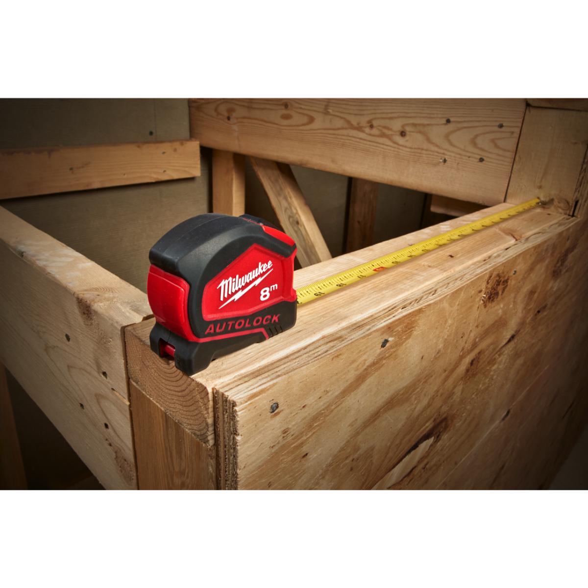 Milwaukee Pro-Compact Bandmaß mit Autolock